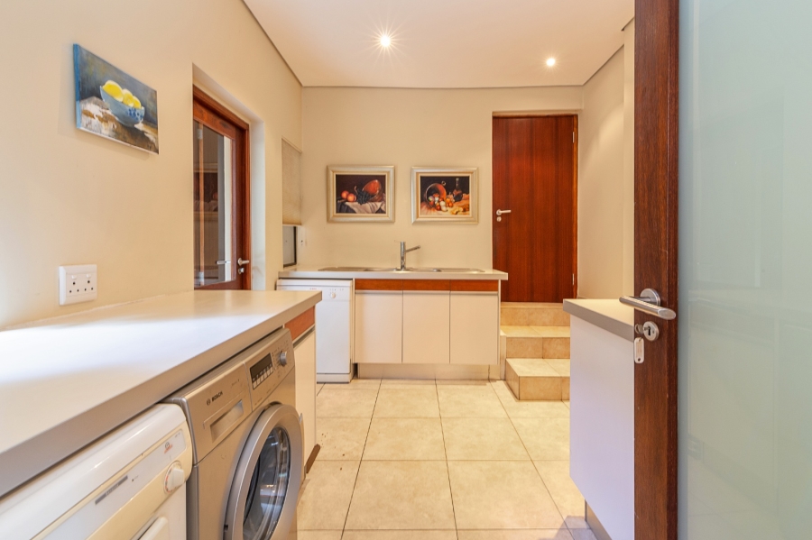 5 Bedroom Property for Sale in The Heads Western Cape